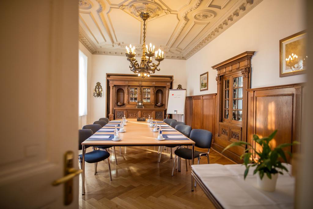 Parkhotel Tillmanns Eltville am Rhein ภายนอก รูปภาพ